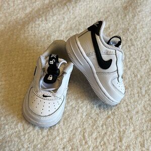 Nike Air Force 1 Low Toggle baby Sneaker
